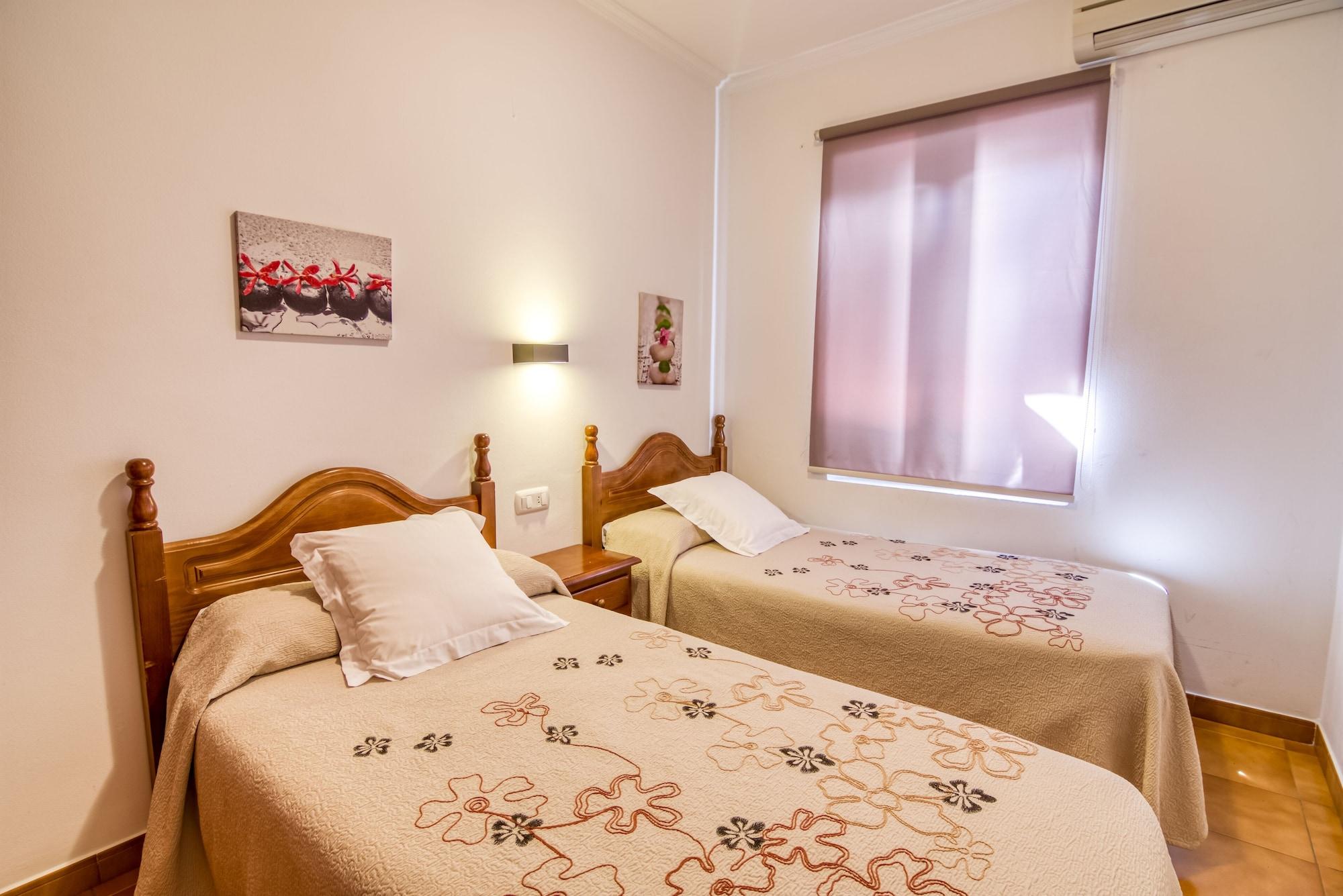 Hostal La Isla ماهون المظهر الخارجي الصورة